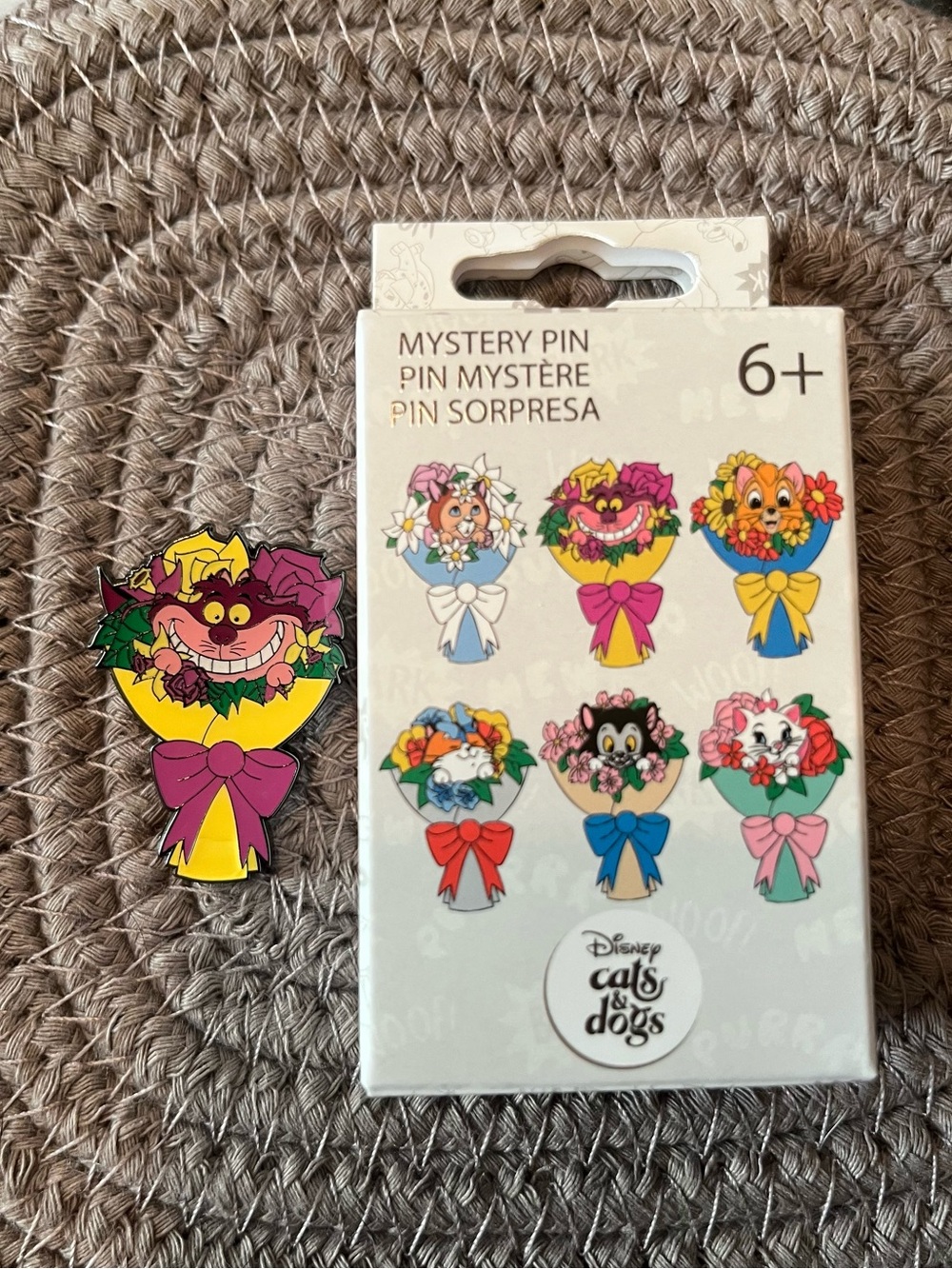 Loungefly Disney Cat Bouquets Cheshire Pin